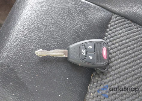 2014 Jeep Compass Latitude из США, поврежденный, VIN 1C4NJDEB7ED530874